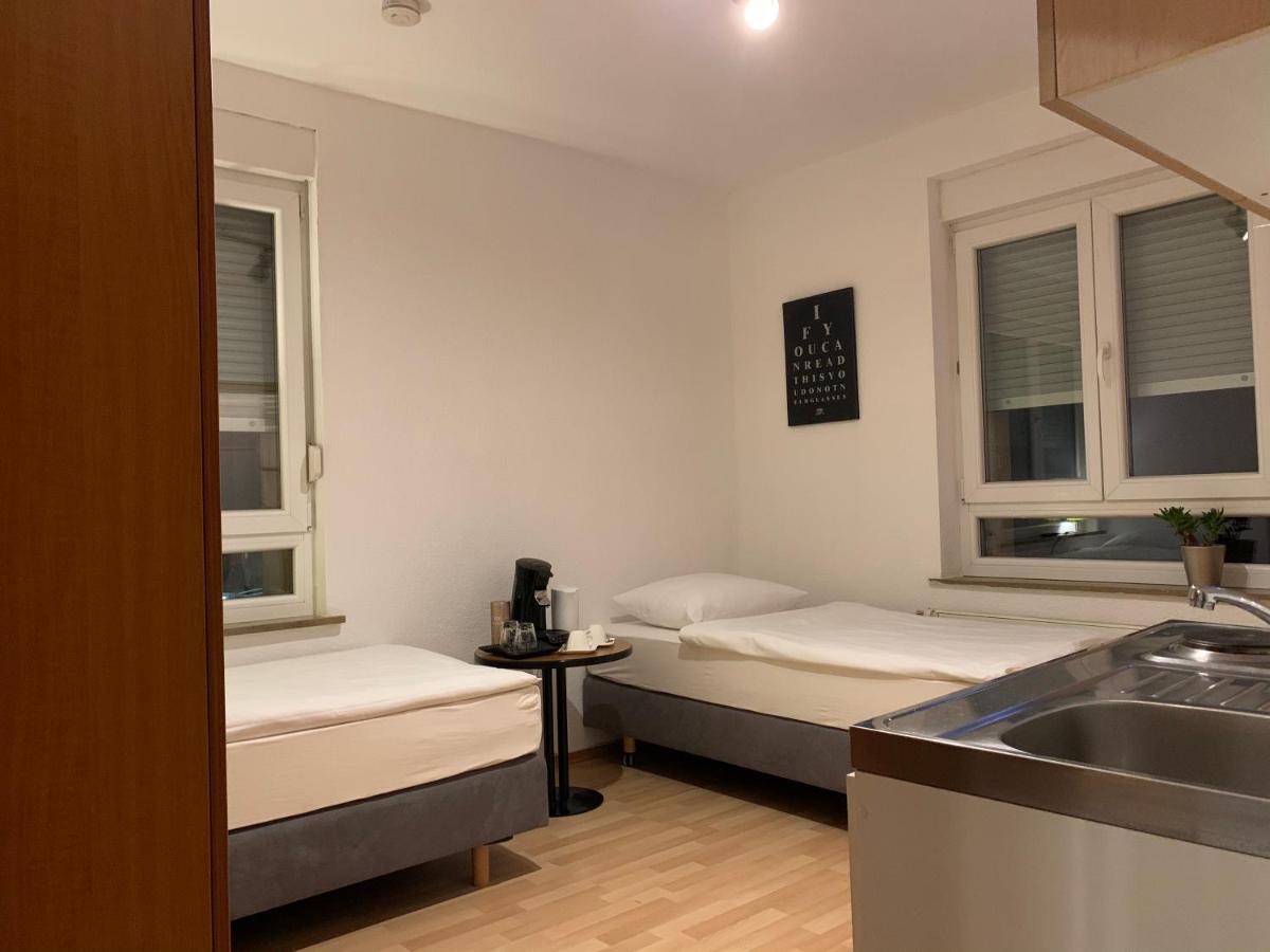 City Studio Am Hauptbahnhof Apartment Хайлброн Екстериор снимка